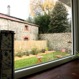 Superbe Avec Jacuzzi Et Jardin Prive Marlhes